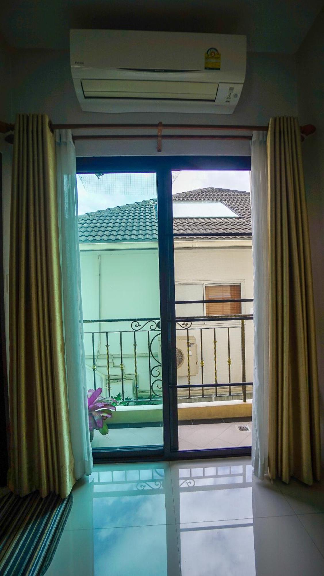 Aparthotel Laph Kham House à Chiang Mai Extérieur photo