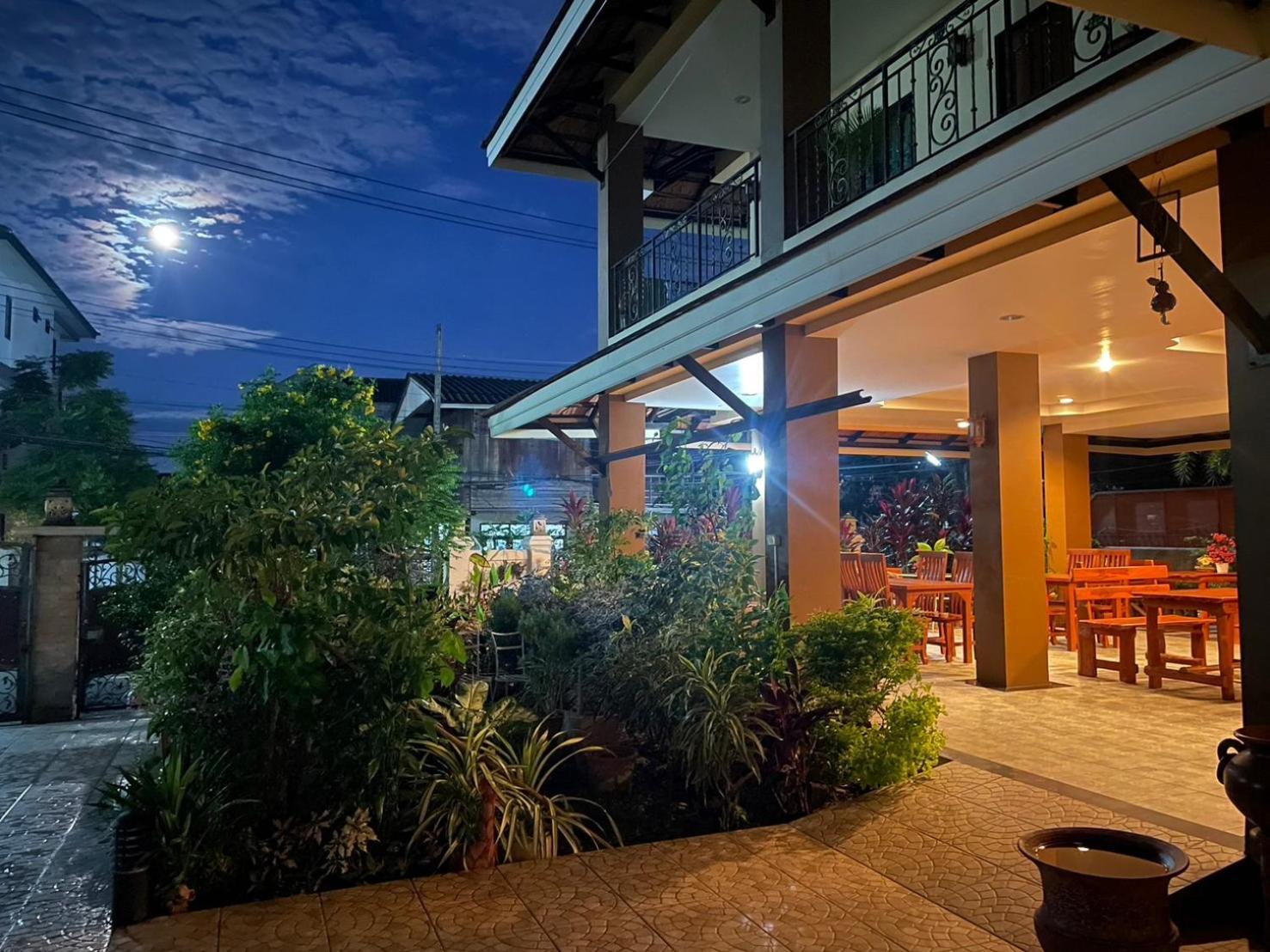 Aparthotel Laph Kham House à Chiang Mai Extérieur photo