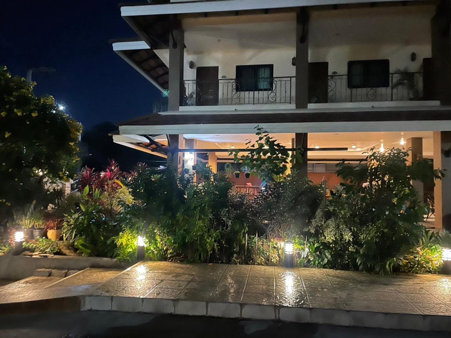 Aparthotel Laph Kham House à Chiang Mai Extérieur photo