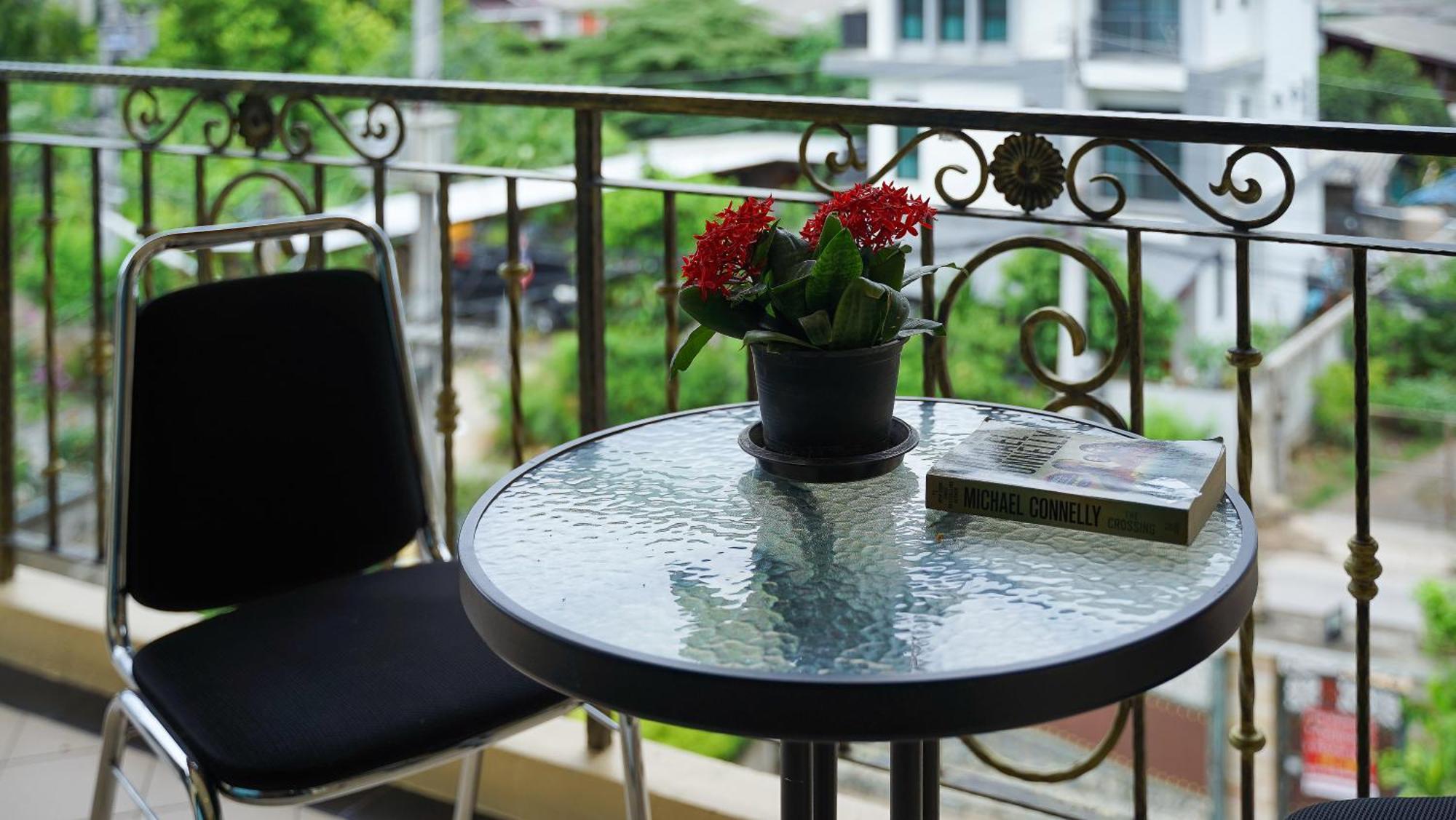 Aparthotel Laph Kham House à Chiang Mai Extérieur photo